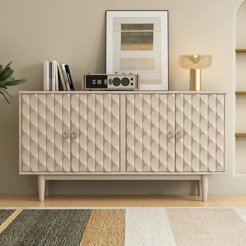 Buffet moderne à 4 portes avec portes à motifs convexes et 2 poignées argentées