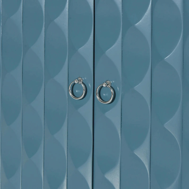 Buffet moderne à 4 portes avec portes à motifs convexes et 2 poignées argentées