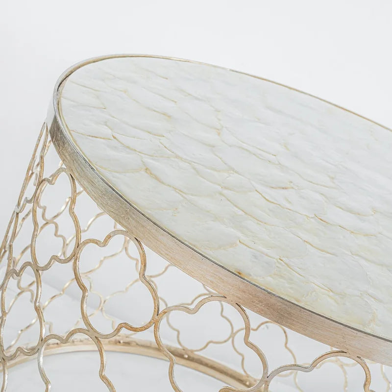 Table basse ronde française W22 en coquille de nacre naturelle Capiz - 22 x 17